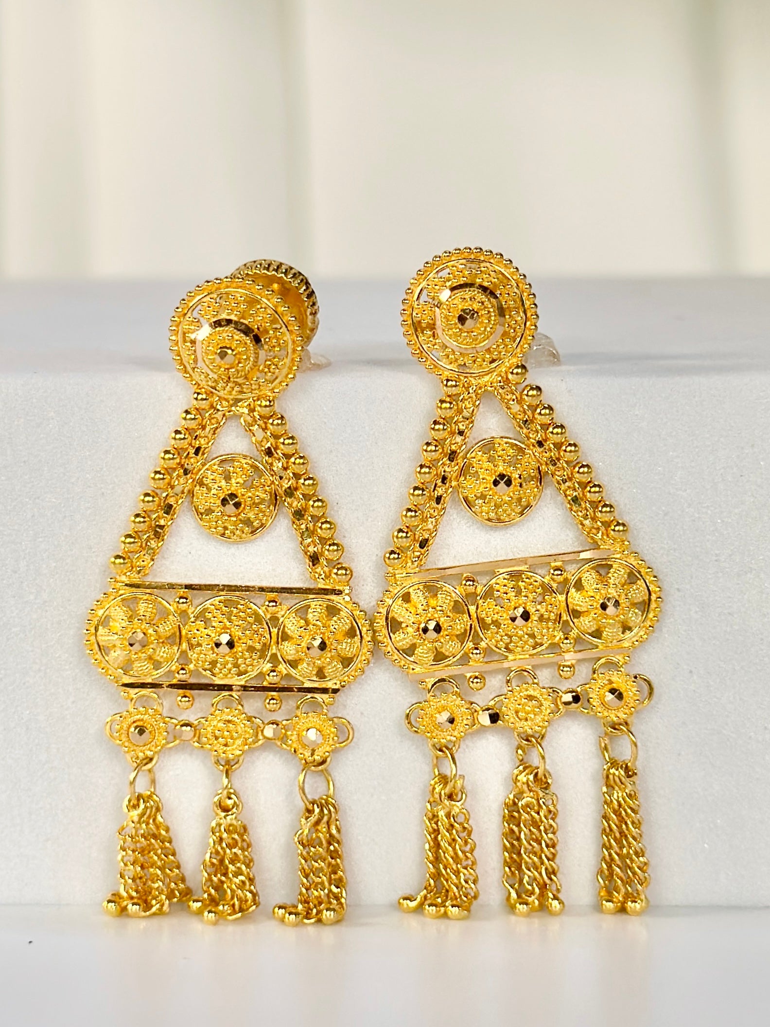Aishwarya Drop Earrings - 13g – Nashad Jewellers