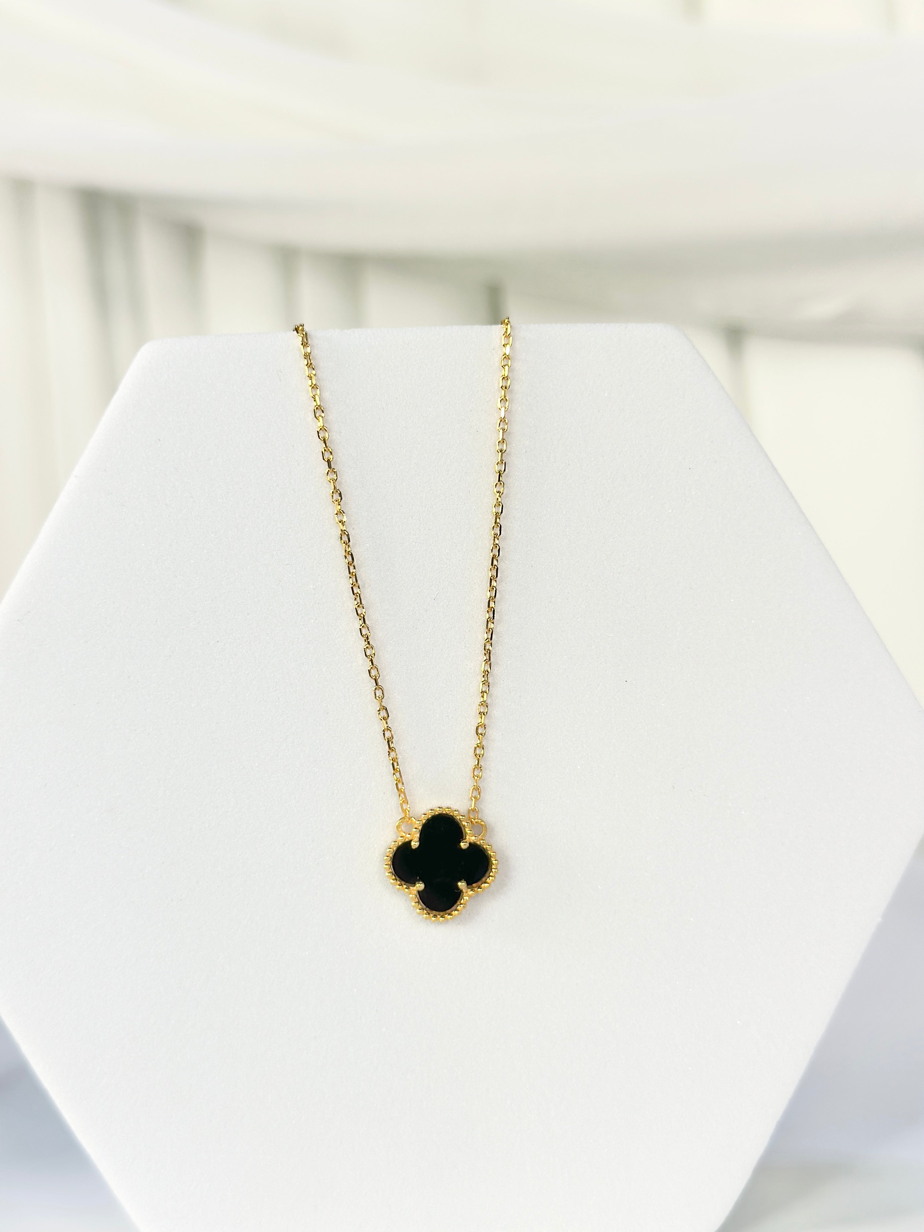 Gold deals necklace flower